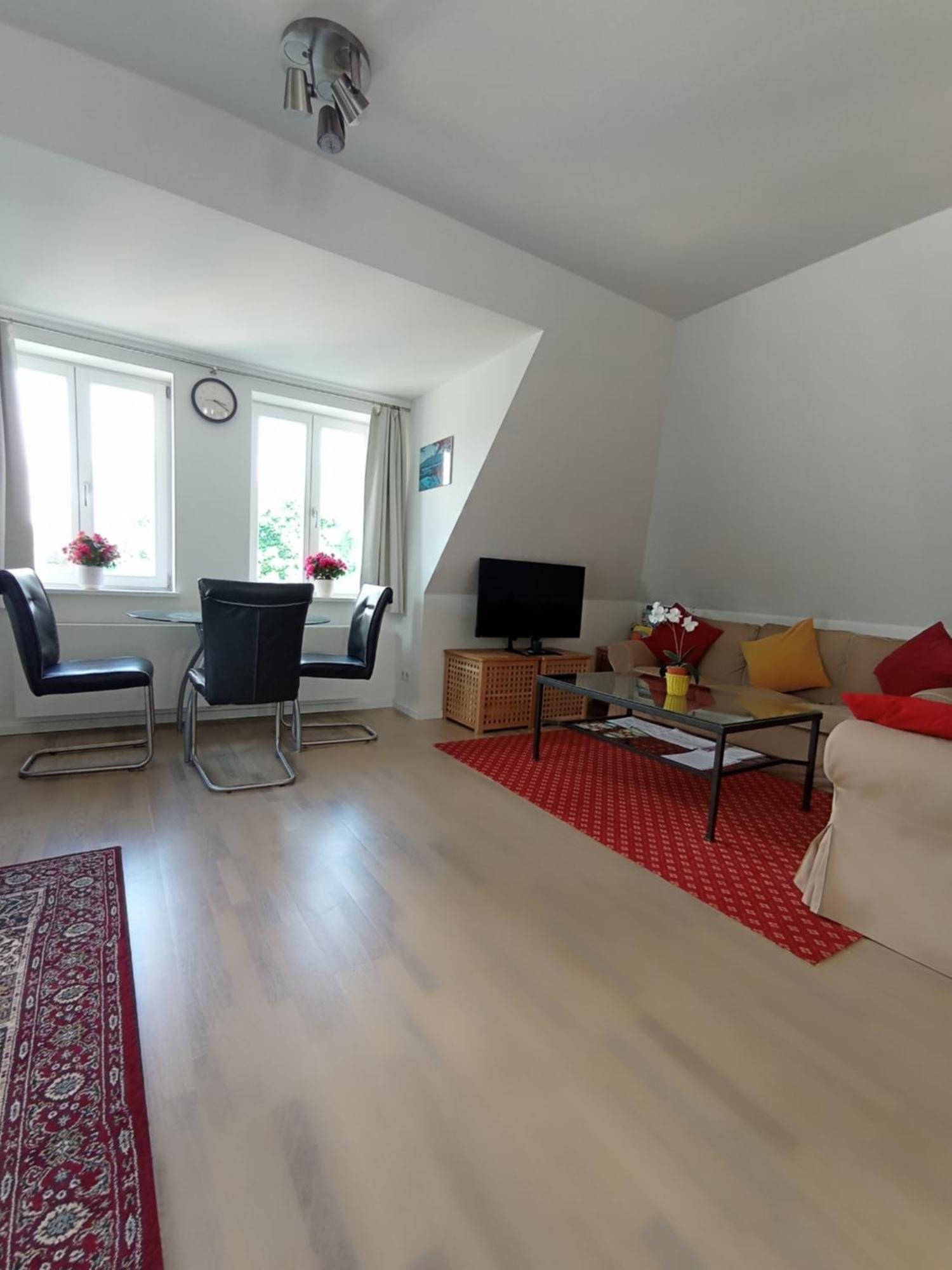Apartment Peaceful Apartment, 3 Zi Loggia & Garden In Blankenese Elbvororten Hamburg